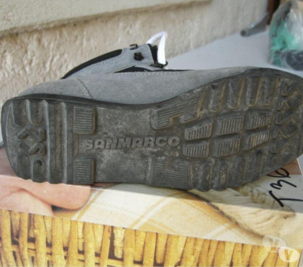 Chaussures Var Rocbaron - 83136 - Photos Vivastreet chaussures randonnée taille 37