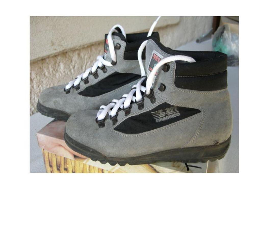 Chaussures Var Rocbaron - 83136 - Photos Vivastreet chaussures randonnée taille 37