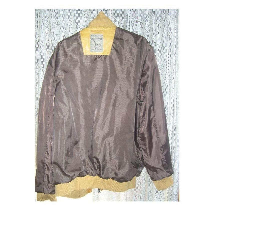 Vêtements occasion Bouches-du-Rhône Aix en Provence - Photos Vivastreet BLOUSON VESTE 100% CUIRE JAUNE MARRON ANGELO LITRICO 2XL