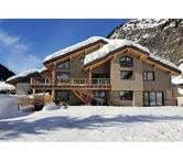 vente chalet de prestige contemporain dans les Alpes