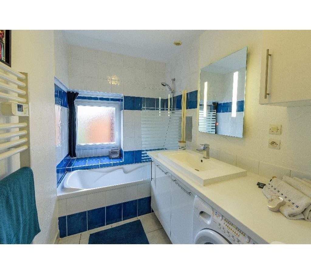 location saisonniere Finistère St Pabu - 29830 - Photos Vivastreet Gîtes 3* Piscine Couverte Chauffé proche Mer.
