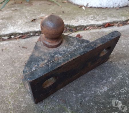 Pièces et services auto Var Pierrefeu du Var - 83390 - Photos Vivastreet ancienne petite boule attelage diamètre 34 mm