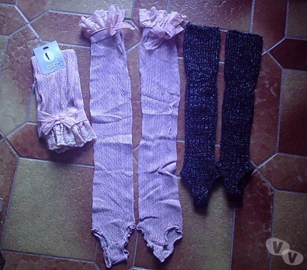 Vêtements occasion Bas-Rhin Bouxwiller - 67330 - Photos Vivastreet Paires de JambièresGuêtres + à pieds ouverts