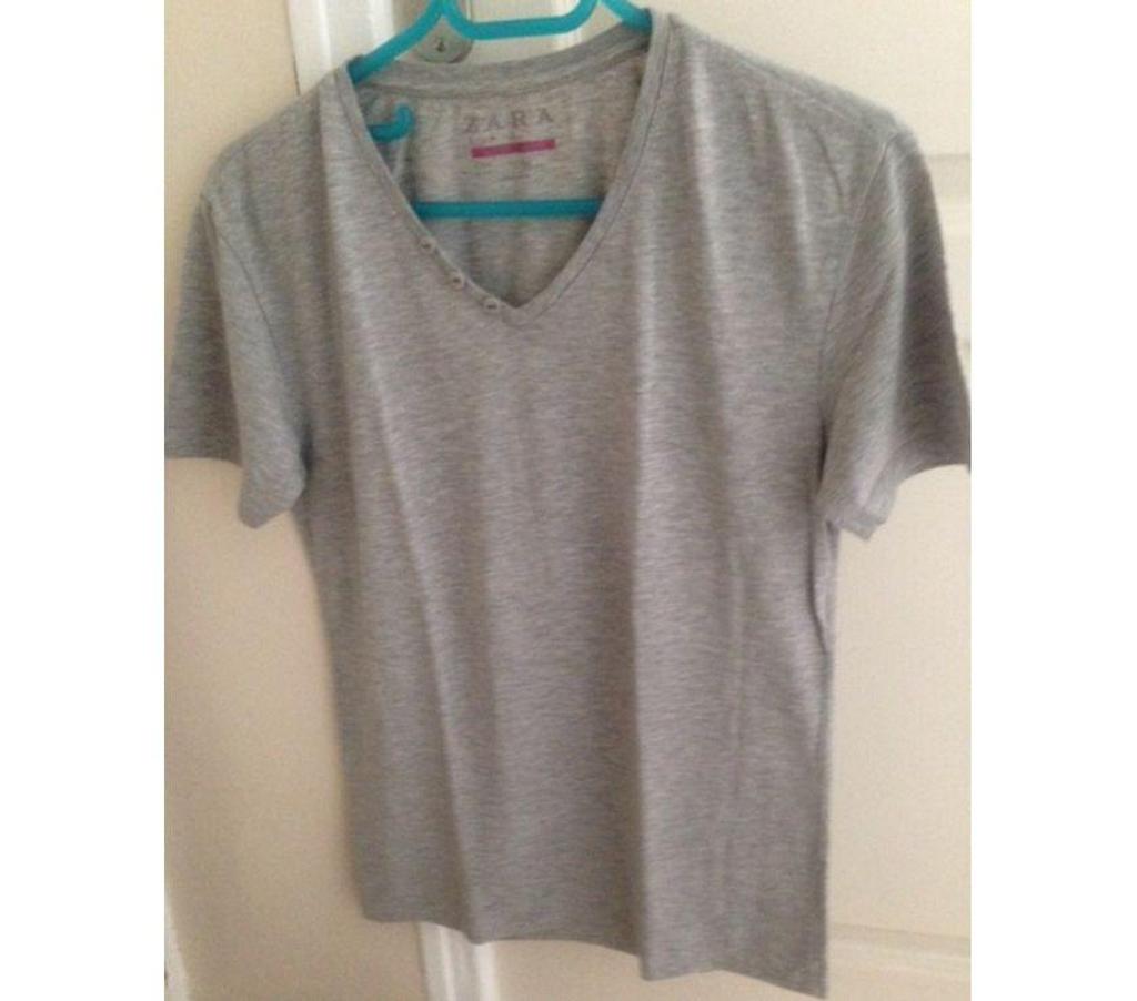 Vêtements occasion Seine-et-Marne Meaux - 77100 - Photos Vivastreet Lot de 6 TEE-SHIRTS unisexe taille S 