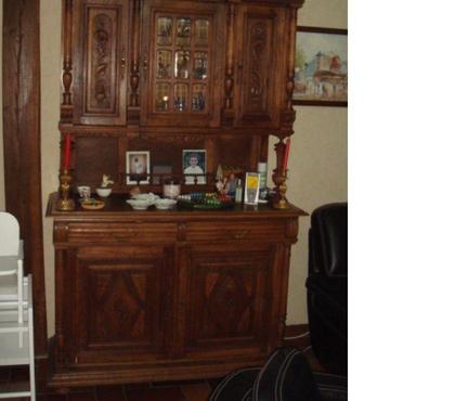 Ameublement - art de la table Athies sous Laon Aisne - Photos Vivastreet Buffet Henri II Bon Etat