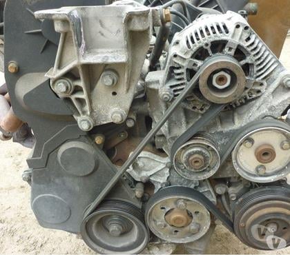 Pièces moteur et accessoires auto Le Louroux Beconnais Maine-et-Loire - Photos Vivastreet Moteur Laguna 2.2 diesel Année 1998
