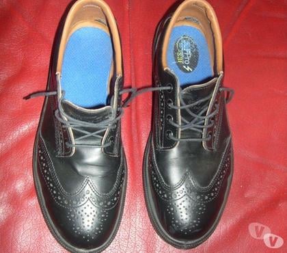 Chaussures et bottes occasion Aix en Provence Aix en Provence - Photos Vivastreet CHAUSSURES DE GOLF SECURITE BASSE JALOSCAR SAS P44 NOIR