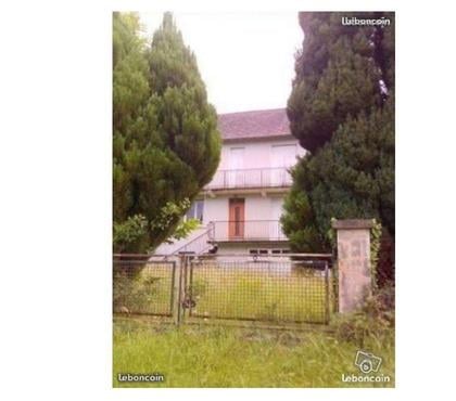 Vendre maison St Cyr les Champagnes Dordogne - Photos Vivastreet Périgord vert - propriété de 74 ha, maison et bâtiments