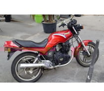 XS400 YAMAHA 1982 COLLECTION REMI A NEUF PNEU PEINTURE NOIR