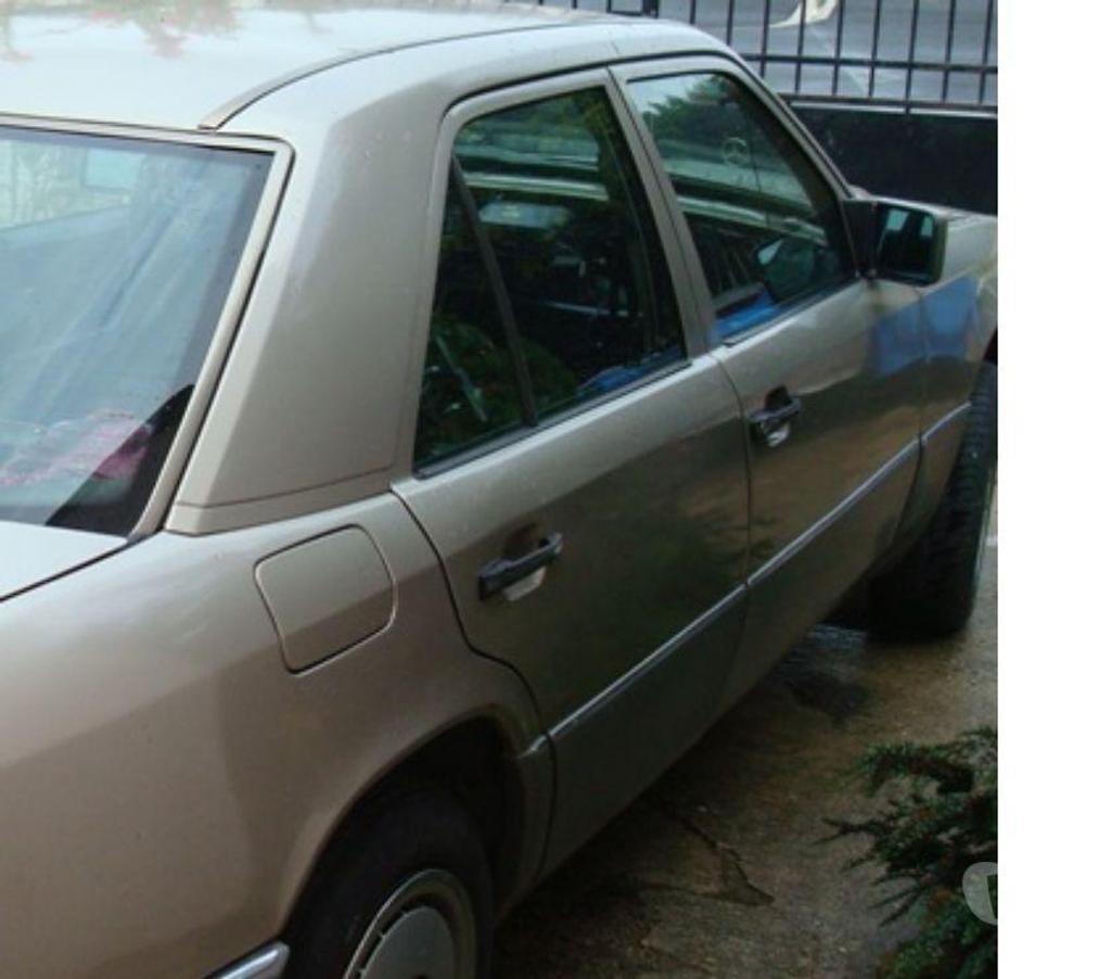 Pièces et services auto Seine-et-Marne Touquin - 77131 - Photos Vivastreet mercedes w124 DE 1985 A 1995 sur appel demande? seulement