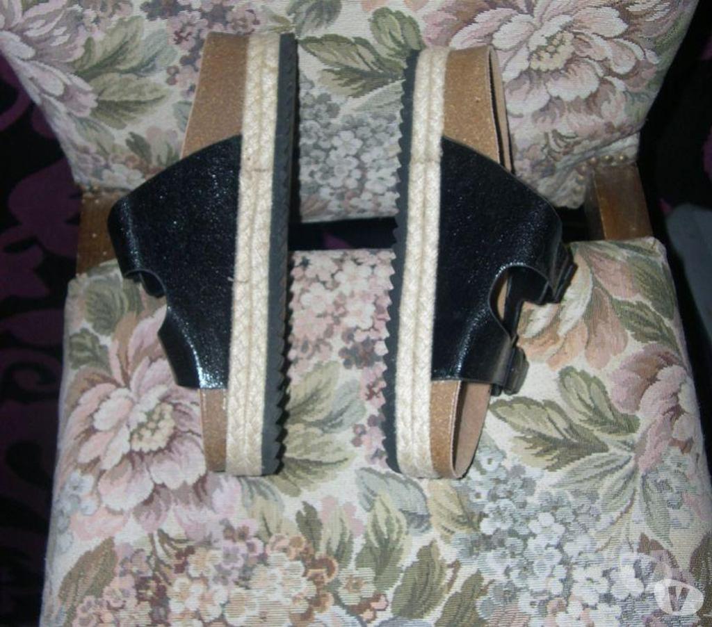 Chaussures Bouches-du-Rhône Aix en Provence - Photos Vivastreet MULES NOIR MARQUE ANGELA THOMPSON FEMME P38 