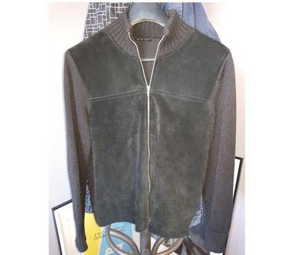 Vêtements occasion Sochaux Doubs - Photos Vivastreet Gilet Sisley