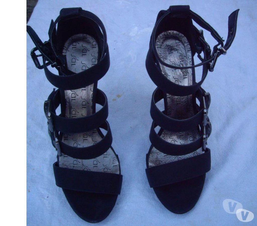 Chaussures Bas-Rhin Bouxwiller - 67330 - Photos Vivastreet Sandales Noir à Sangles pt38 talons 12 cm-neuves