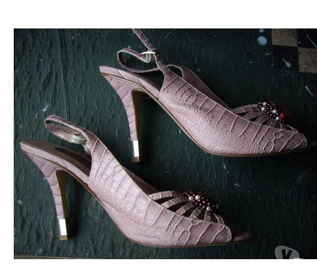 Chaussures Bas-Rhin Bouxwiller - 67330 - Photos Vivastreet Sandales Vieux Rose talons 10 cm pointure 38