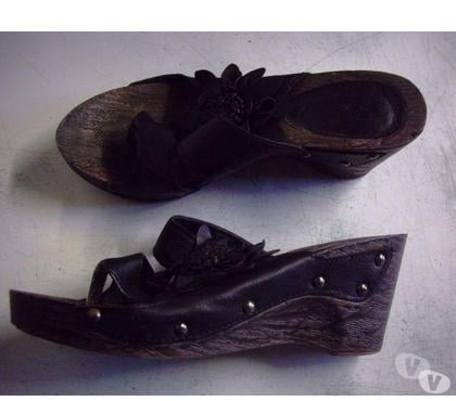 Chaussures Bouxwiller Bas-Rhin - Photos Vivastreet Sabots entredoigts Noir à Fleurs pt 37-3 €