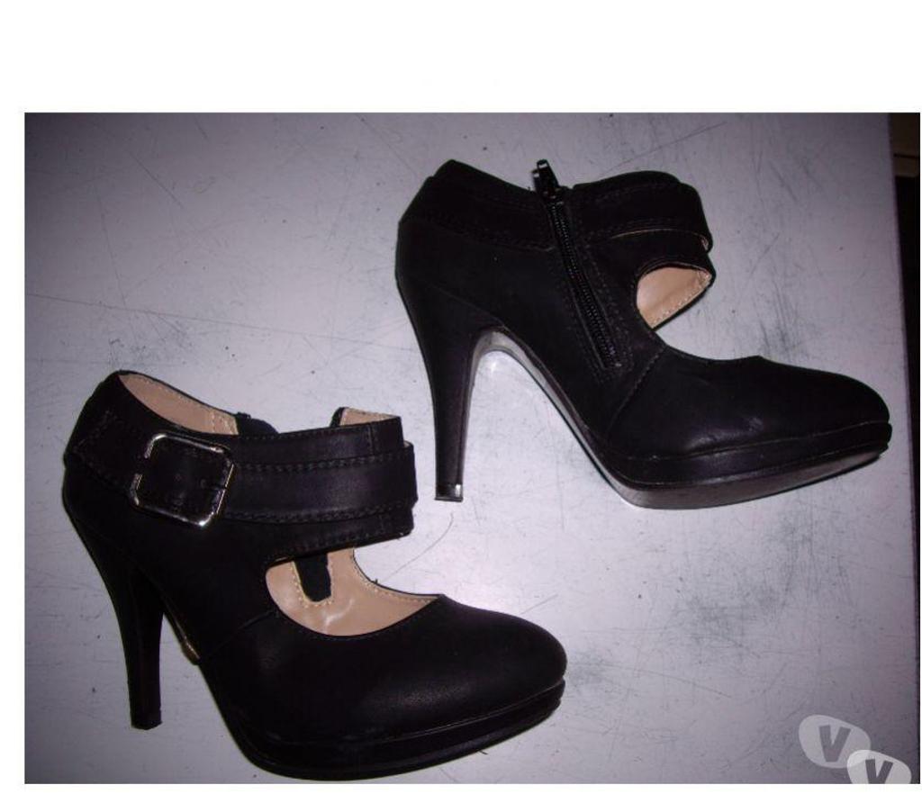 Chaussures Bas-Rhin Bouxwiller - 67330 - Photos Vivastreet Escarpins Noir à boucle talon 10 cm pt 38 à 7 €