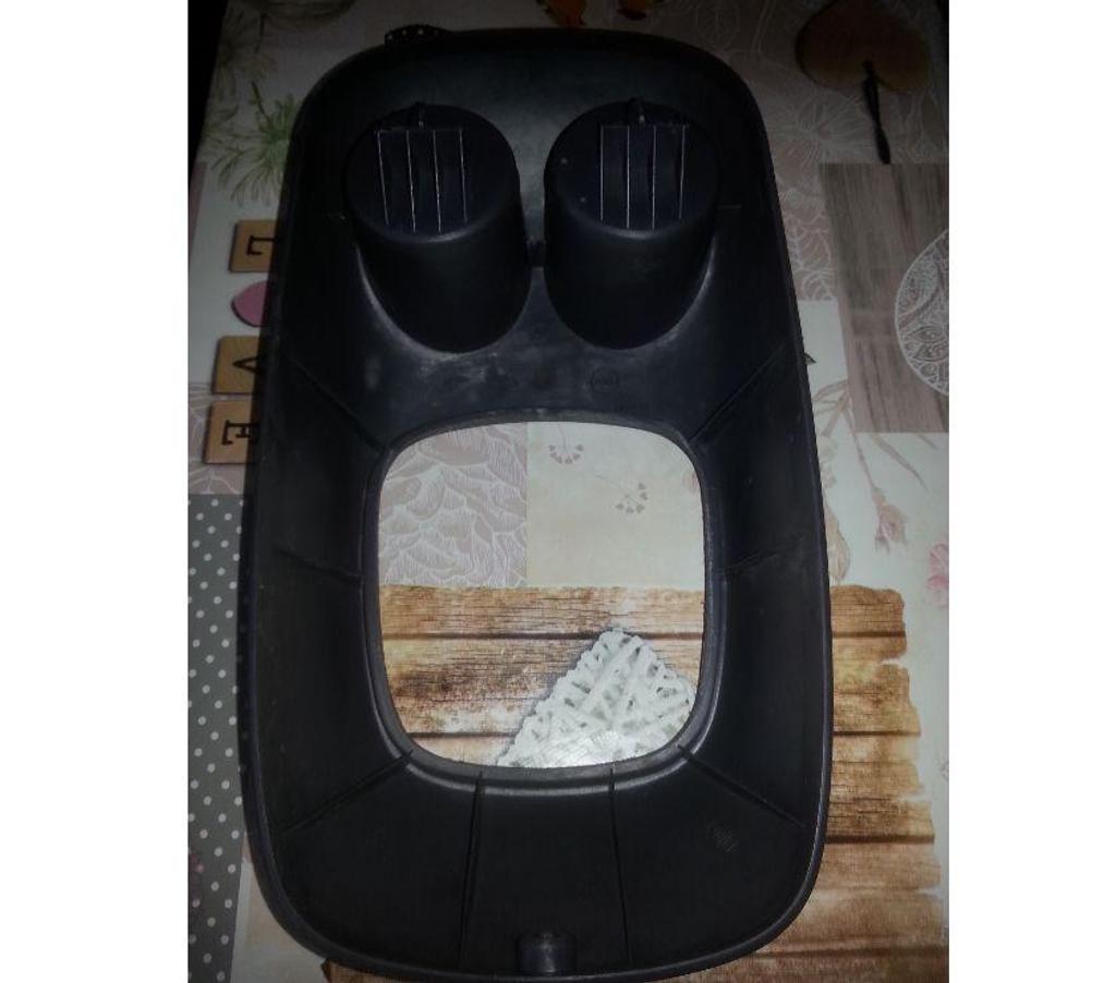 Pièces et services auto Seine-et-Marne Montceaux les Provins - 77151 - Photos Vivastreet plastique gobelet renault espace 3 