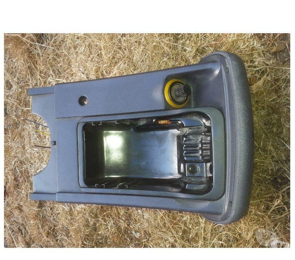 Pièces et services auto Seine-et-Marne Montceaux les Provins - 77151 - Photos Vivastreet cendrier renault espace 3