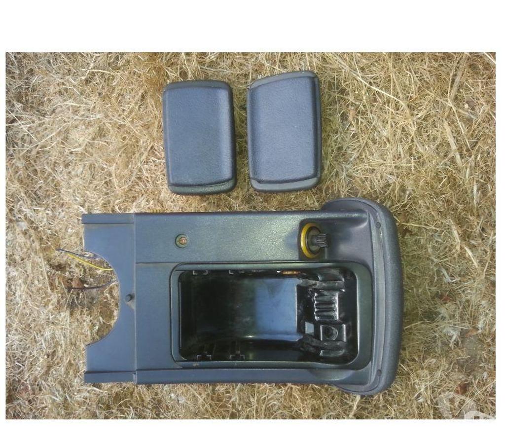 Pièces et services auto Seine-et-Marne Montceaux les Provins - 77151 - Photos Vivastreet cendrier renault espace 3