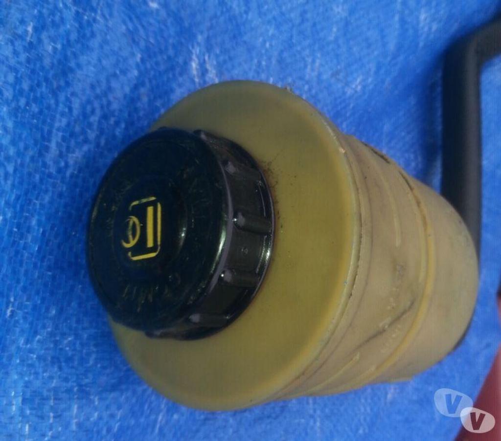 Pièces et services auto Seine-et-Marne Montceaux les Provins - 77151 - Photos Vivastreet bocal huile renault espace 3