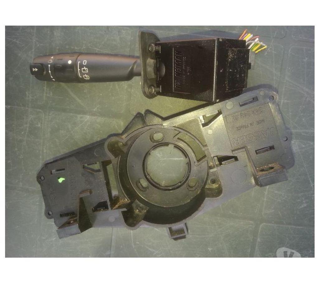 Pièces et services auto Seine-et-Marne Montceaux les Provins - 77151 - Photos Vivastreet plastique commodo xsara picasso 