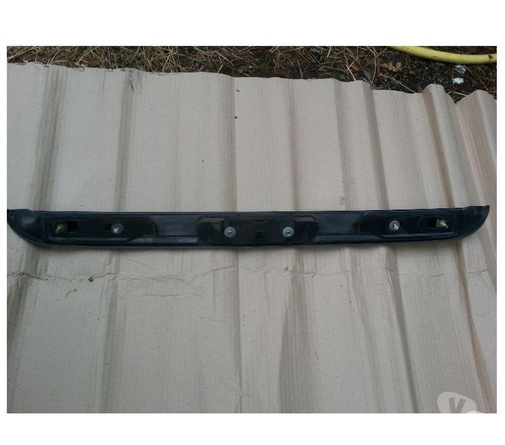 Pièces et services auto Seine-et-Marne Montceaux les Provins - 77151 - Photos Vivastreet baguette de coffre xsara picasso