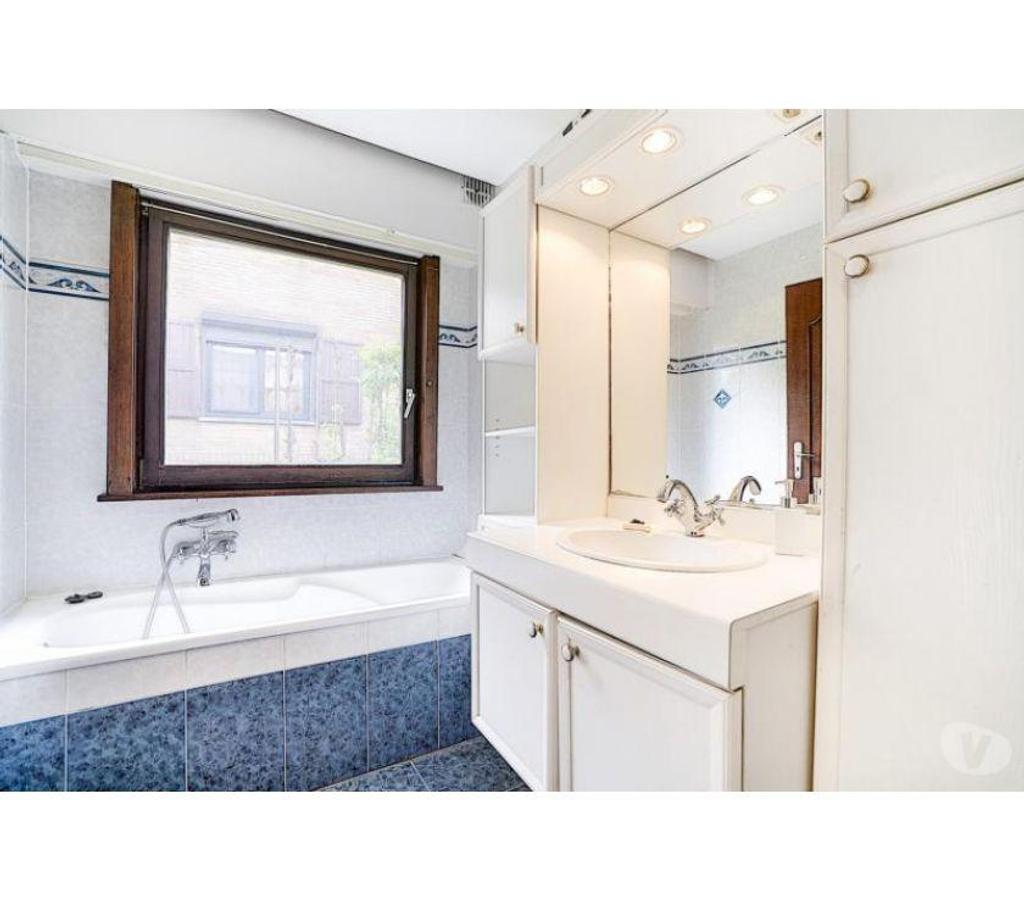 Vente Maison Ain Malafretaz - 01340 - Photos Vivastreet Villa plain-pied dans petit clos calme.