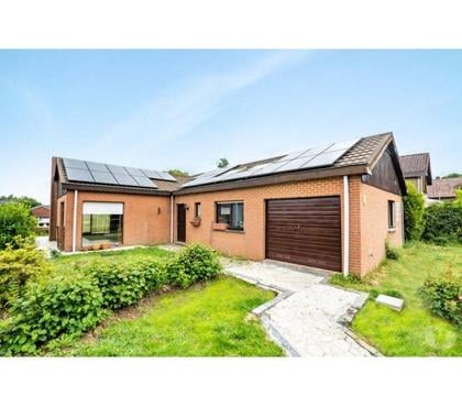Achat maison Malafretaz Ain - Photos Vivastreet Villa plain-pied dans petit clos calme.