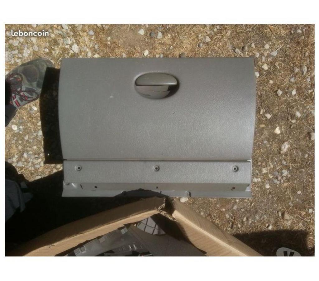 Pièces et services auto Seine-et-Marne Montceaux les Provins - 77151 - Photos Vivastreet boite a gant xsara picasso