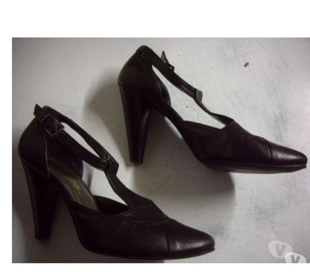 Chaussures Bas-Rhin Bouxwiller - 67330 - Photos Vivastreet Escarpins Noir pt 39 San Marina talons 10 cm