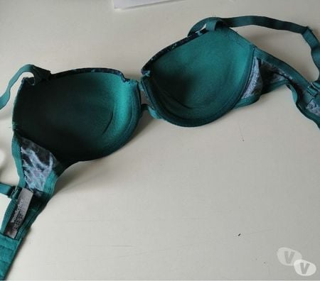 Vêtements occasion Val-d'Oise Bernes sur Oise - 95340 - Photos Vivastreet SUPERBE SOUTIEN GORGE WONDERBRA TAILLE 90B