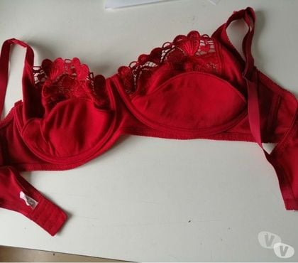 Vêtements occasion Bernes sur Oise Val-d'Oise - Photos Vivastreet SOUTIEN GORGE ROUGE ( SIZE 40 90 ) VOIR MOTIFS