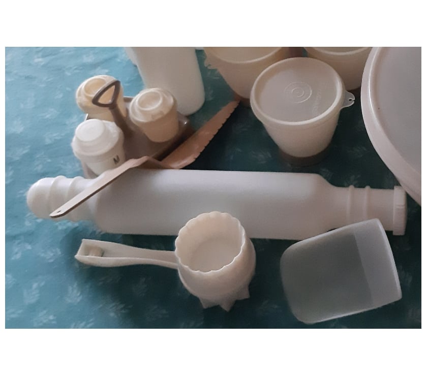 Ameublement & art de la table Val-de-Marne Le Kremlin Bicetre - 94270 - Photos Vivastreet Tupperware : éléments de pâtisserie + ménagère