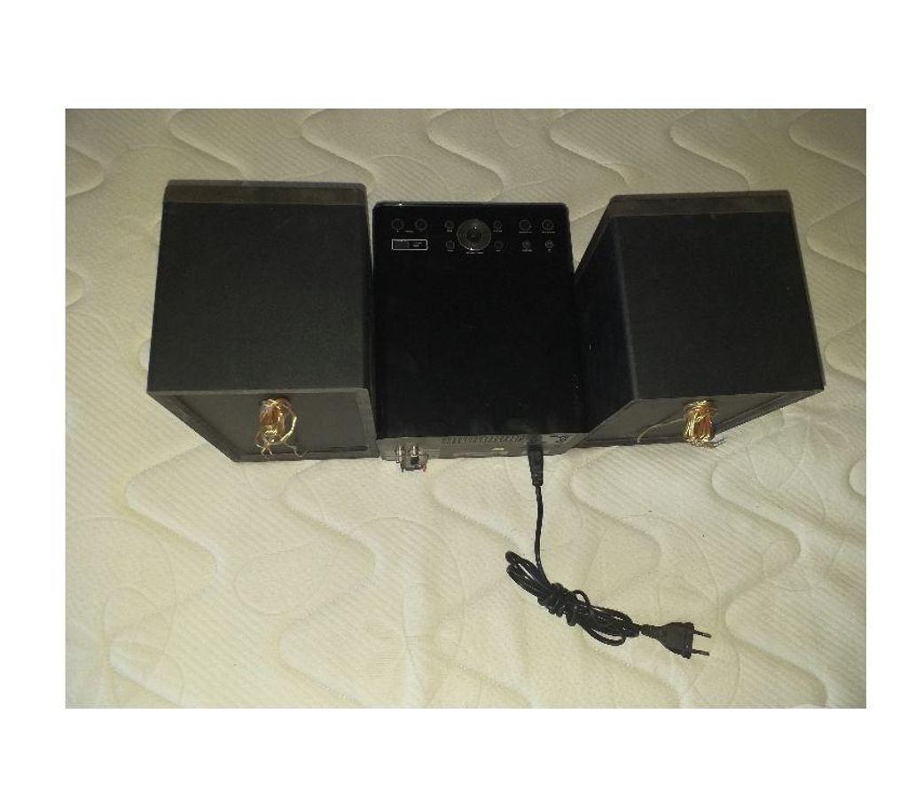 Photo - Video - Son Bouches-du-Rhône Aix en Provence - Photos Vivastreet MICRO CHAINE PHILIPS MCM30212, PORT USB, LECTEUR CD, RADIO 