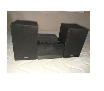 Photo - Video - Son Aix en Provence Aix en Provence - Photos Vivastreet MICRO CHAINE PHILIPS MCM30212, PORT USB, LECTEUR CD, RADIO