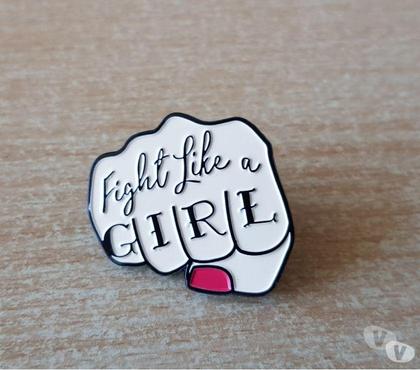 Bijoux Carnon Hérault - Photos Vivastreet Badge broche pins pin's en métal fight like a girl