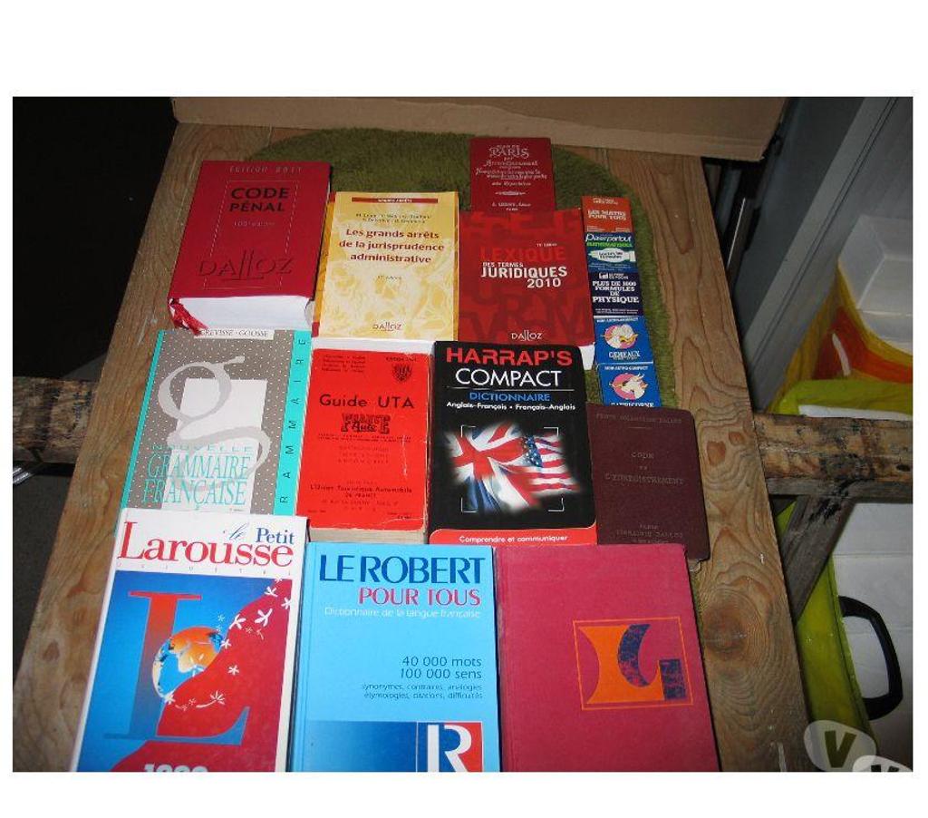 Livres occasion Essonne Quincy sous Senart - 91480 - Photos Vivastreet Dictionnaires et annales