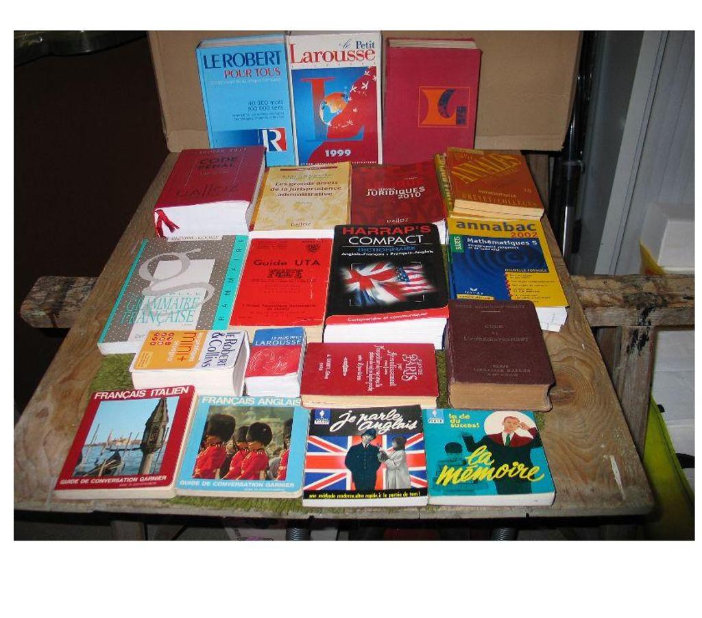 Livres occasion Essonne Quincy sous Senart - 91480 - Photos Vivastreet Dictionnaires et annales