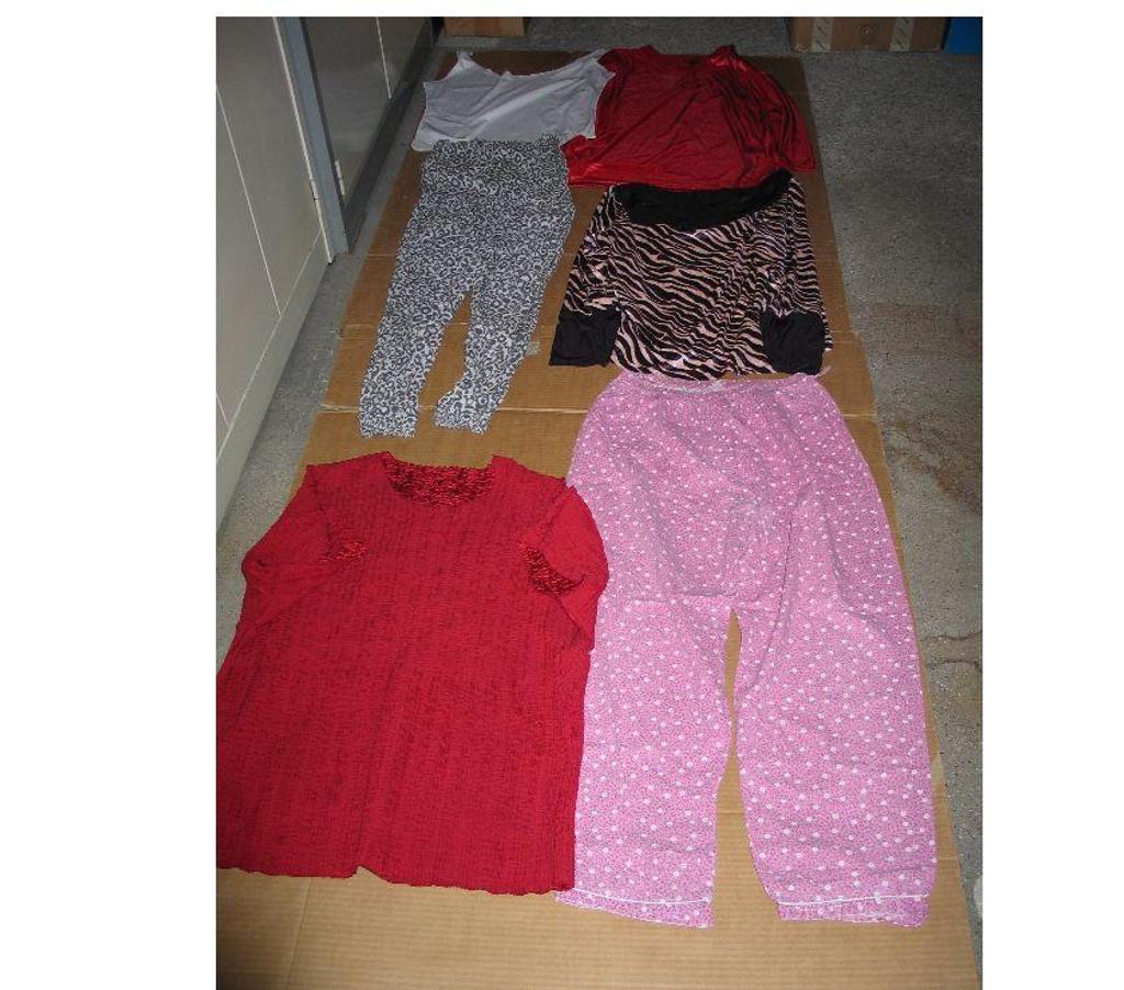 Vêtements occasion Essonne Quincy sous Senart - 91480 - Photos Vivastreet Vêtements pour homme, femme, jeunes V1