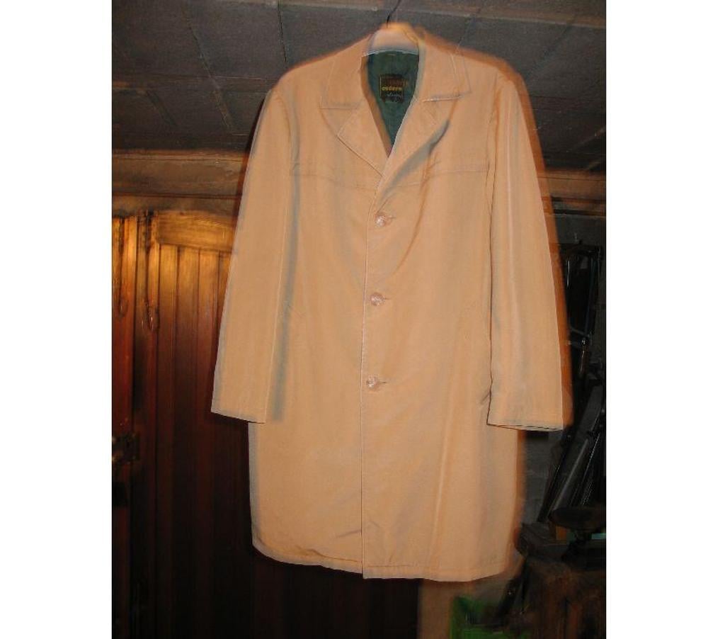 Vêtements occasion Essonne Quincy sous Senart - 91480 - Photos Vivastreet Vêtements pour homme, femme, jeunes V1