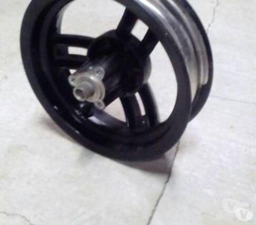 Pièces et services moto Hérault Beziers - 34500 - Photos Vivastreet jante scooter