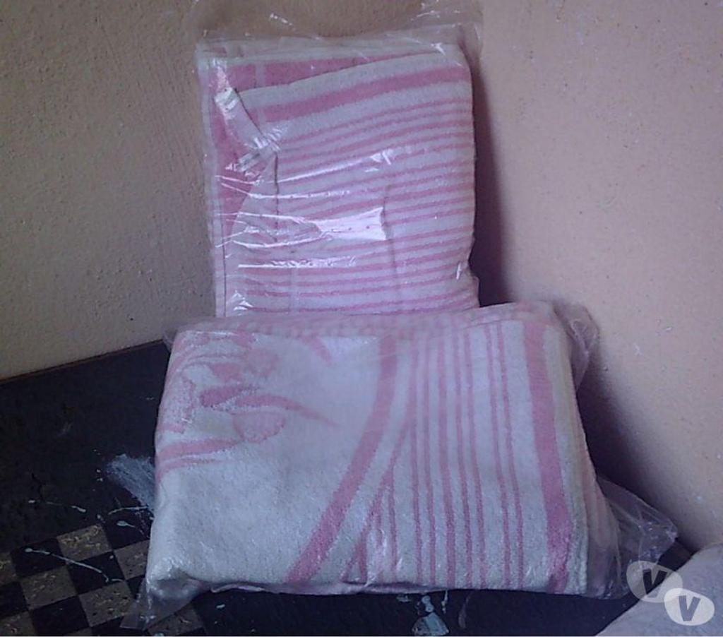 Accessoires - Bagagerie Bas-Rhin Bouxwiller - 67330 - Photos Vivastreet Draps de Bain + Ensemble Eponge Drap de Bain