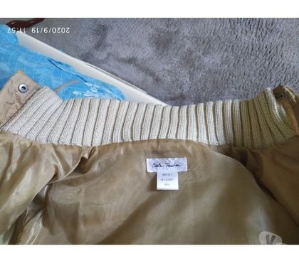 Vêtements occasion Florange Moselle - Photos Vivastreet manteau matelassé beige Carla Faustini T 3840