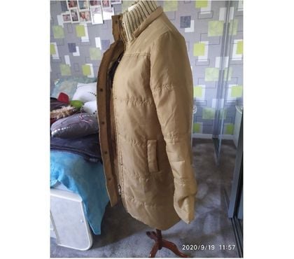 Vêtements occasion Florange Moselle - Photos Vivastreet manteau matelassé beige Carla Faustini T 3840