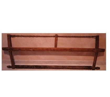 Bricolage - Jardin - Outillage Foncine le Haut Jura - Photos Vivastreet Scie à cadre, ancien rustique, bois 168 cm - Très bon état