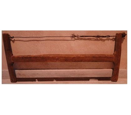 Bricolage - Jardin - Outillage Foncine le Haut Jura - Photos Vivastreet Scie à tenons, en bois de 82 cm - Bon état