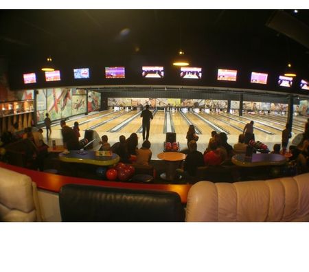 Organisations d'evènements Paris Paris 15ème ardt - 75015 - Photos Vivastreet Team building Bowling avec dîner pour groupes