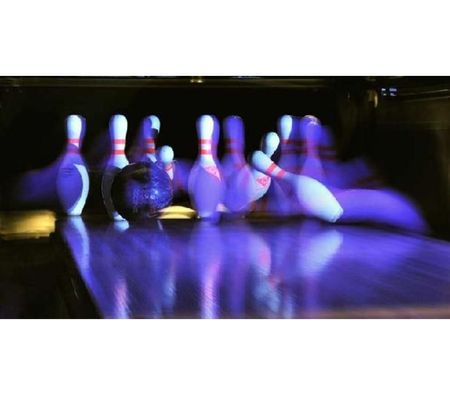 Organisations d'evènements Paris Paris 15ème ardt - 75015 - Photos Vivastreet Team building Bowling avec dîner pour groupes