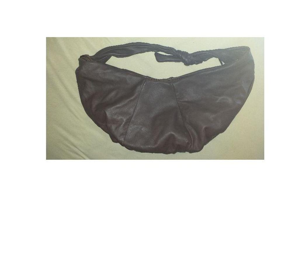 Accessoires - Bagagerie Bouches-du-Rhône Aix en Provence - Photos Vivastreet SAC FEMME BANDOULIERE CUIR MARRON SOUPLE 