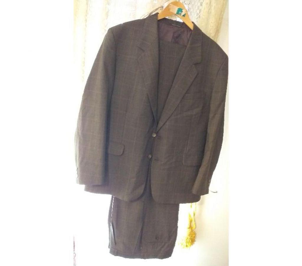 Vêtements occasion Bouches-du-Rhône Aix en Provence - Photos Vivastreet COSTUME HOMME RAYURES DAMIER CHARLES GAUBERT HABILLEUR VESTE